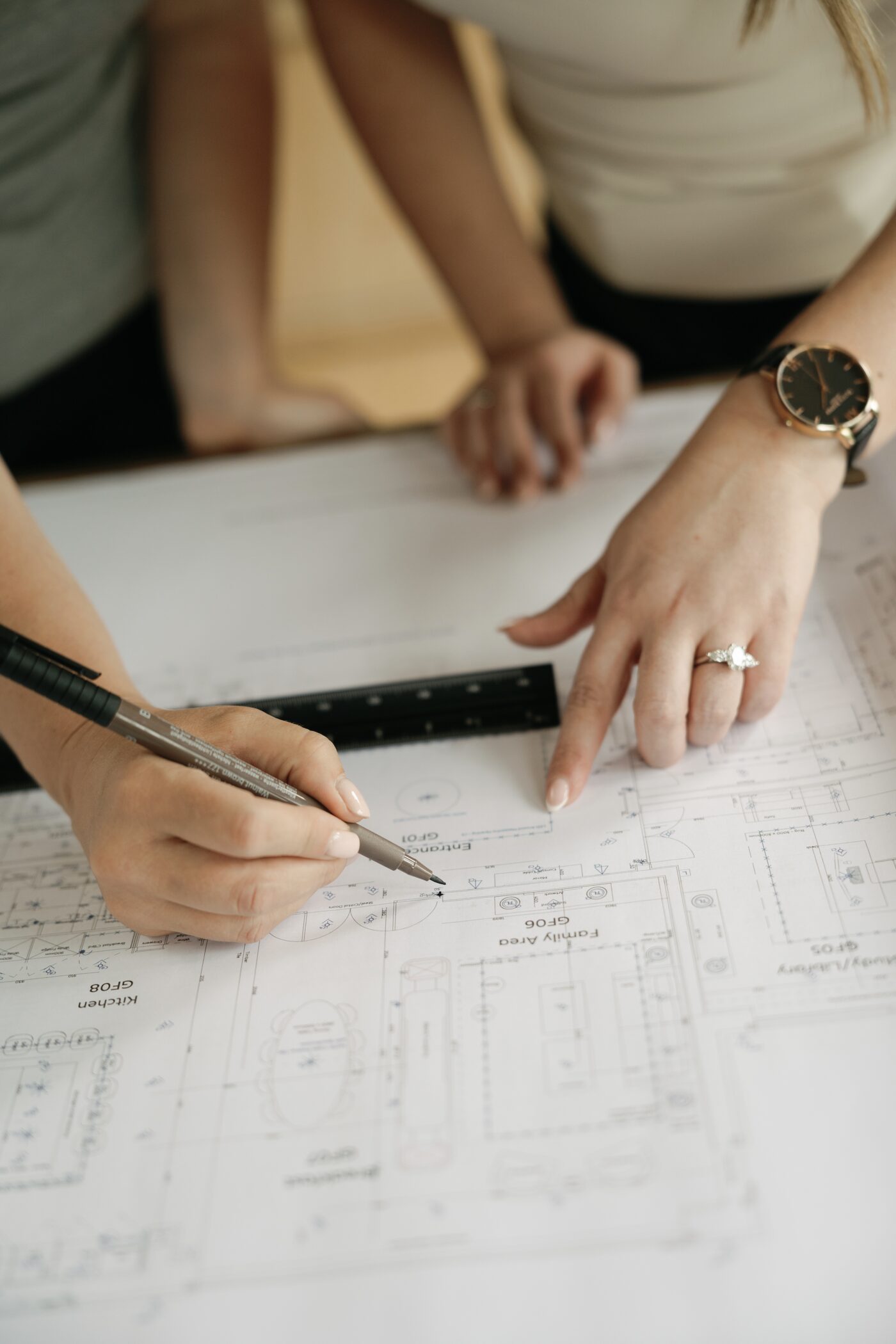 Marking up architectural floor plans by hand